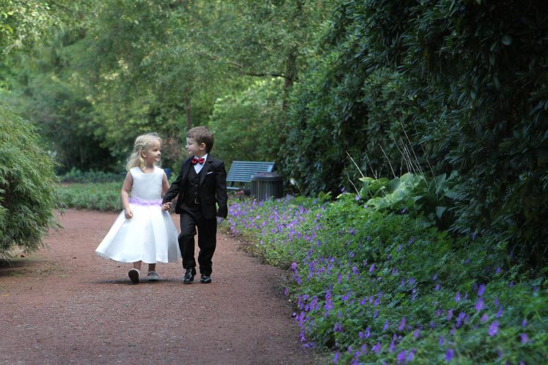 Mit Kindern entspannt Hochzeit feiern - so geht’s - Bild 1